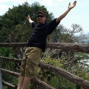 Meet your Posher, Simon